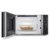 Microondas Electrolux EMDY25S0MXM con puerta abierta
